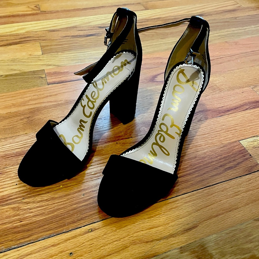 Sam Eldman black heels